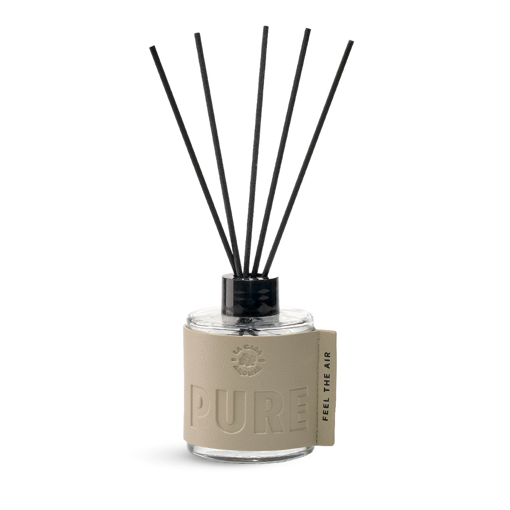 La Casa de los Aromas Pure Reed Diffuser product images and lifestyle scenes