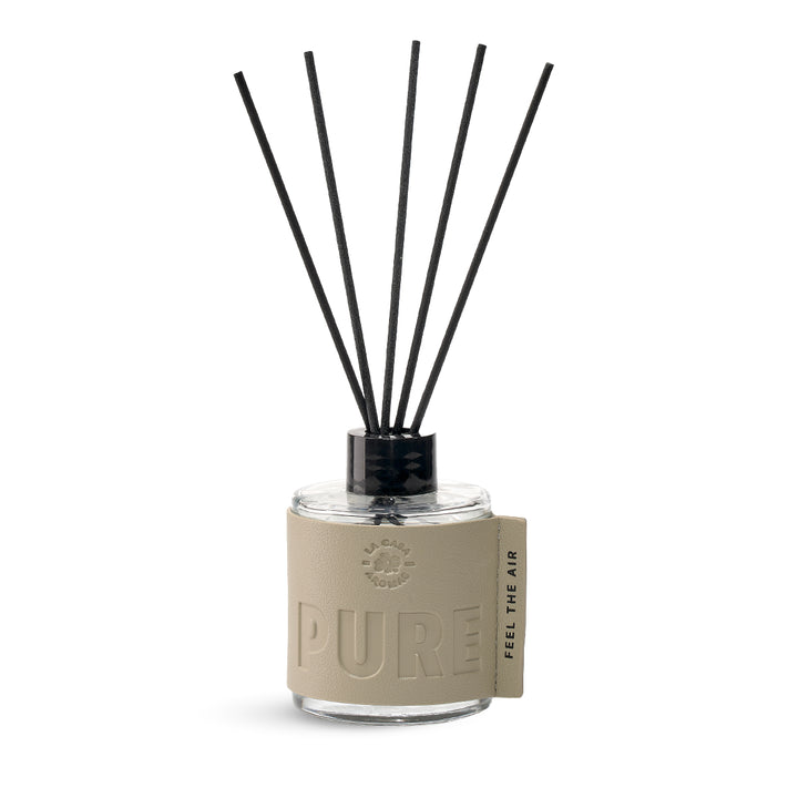 La Casa de los Aromas Pure Reed Diffuser product images and lifestyle scenes