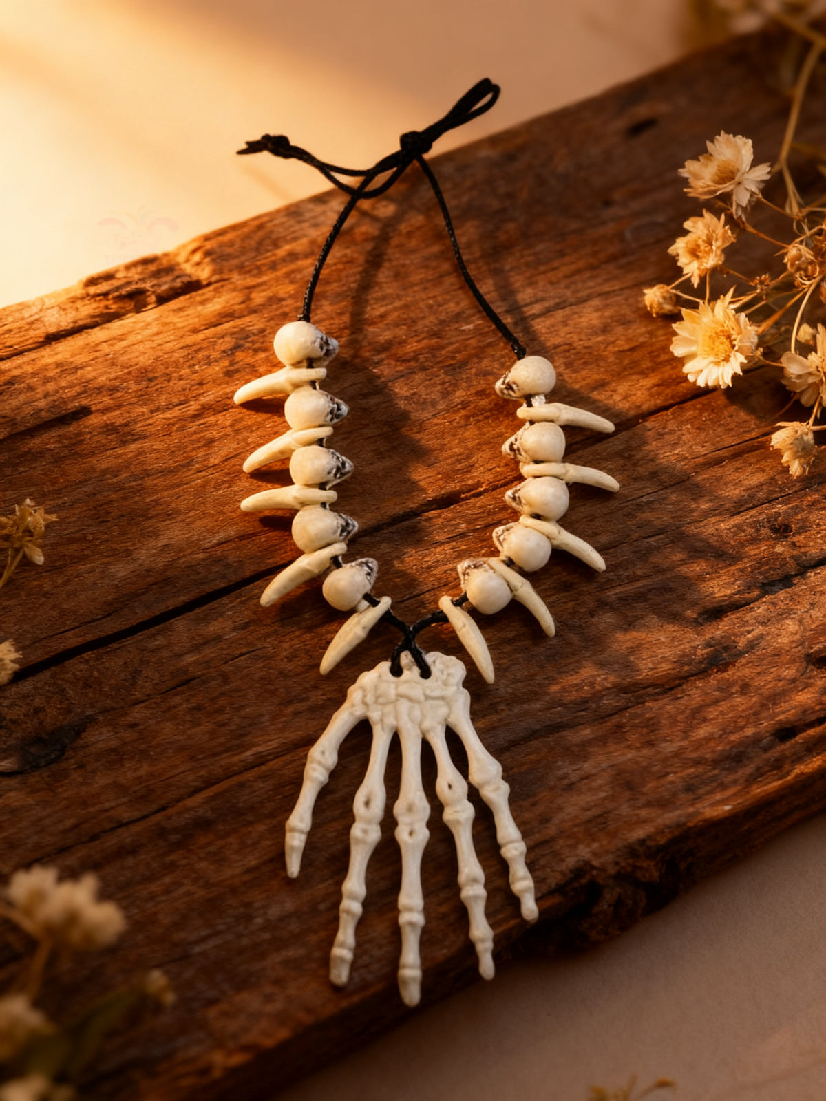 Collar Mano de Fantasma Halloween 1pc