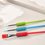 Easy-to-grip paintbrush for children